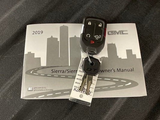 2019 GMC Sierra 1500 SLE in Mequon, WI - Sommer's Automotive