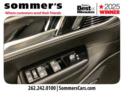 2023 Jeep Wagoneer Base