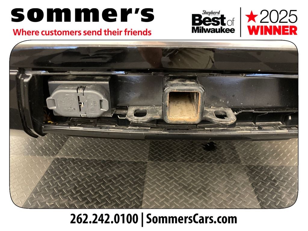 2023 Jeep Wagoneer Base