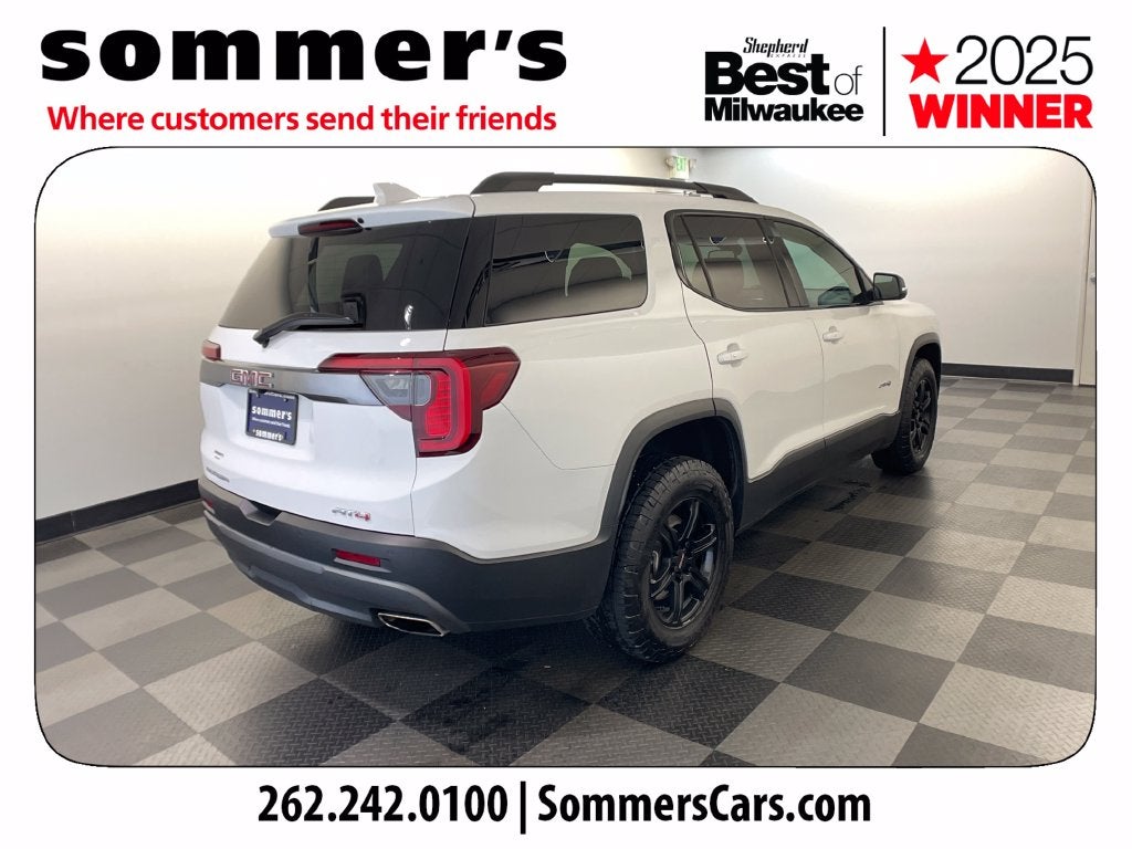 2023 GMC Acadia AT4