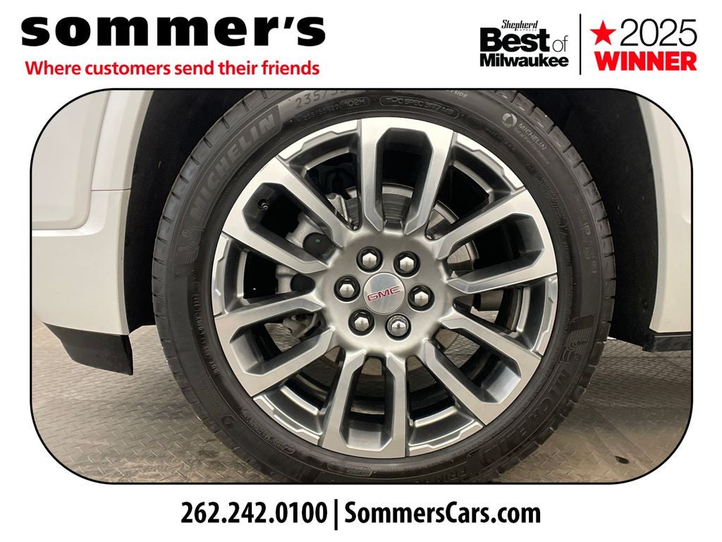 2023 GMC Acadia Denali