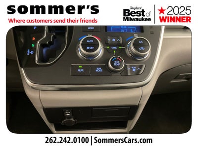 2015 Toyota Sienna LE 8 Passenger