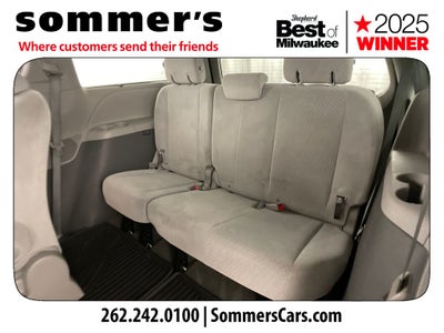 2015 Toyota Sienna LE 8 Passenger