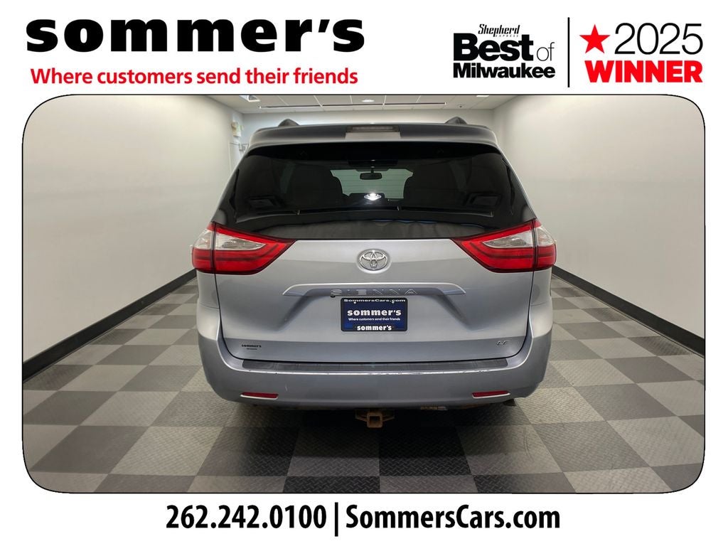 2015 Toyota Sienna LE 8 Passenger