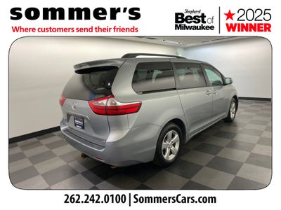 2015 Toyota Sienna LE 8 Passenger