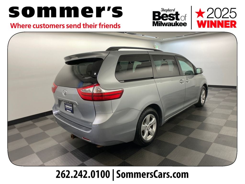 2015 Toyota Sienna LE 8 Passenger