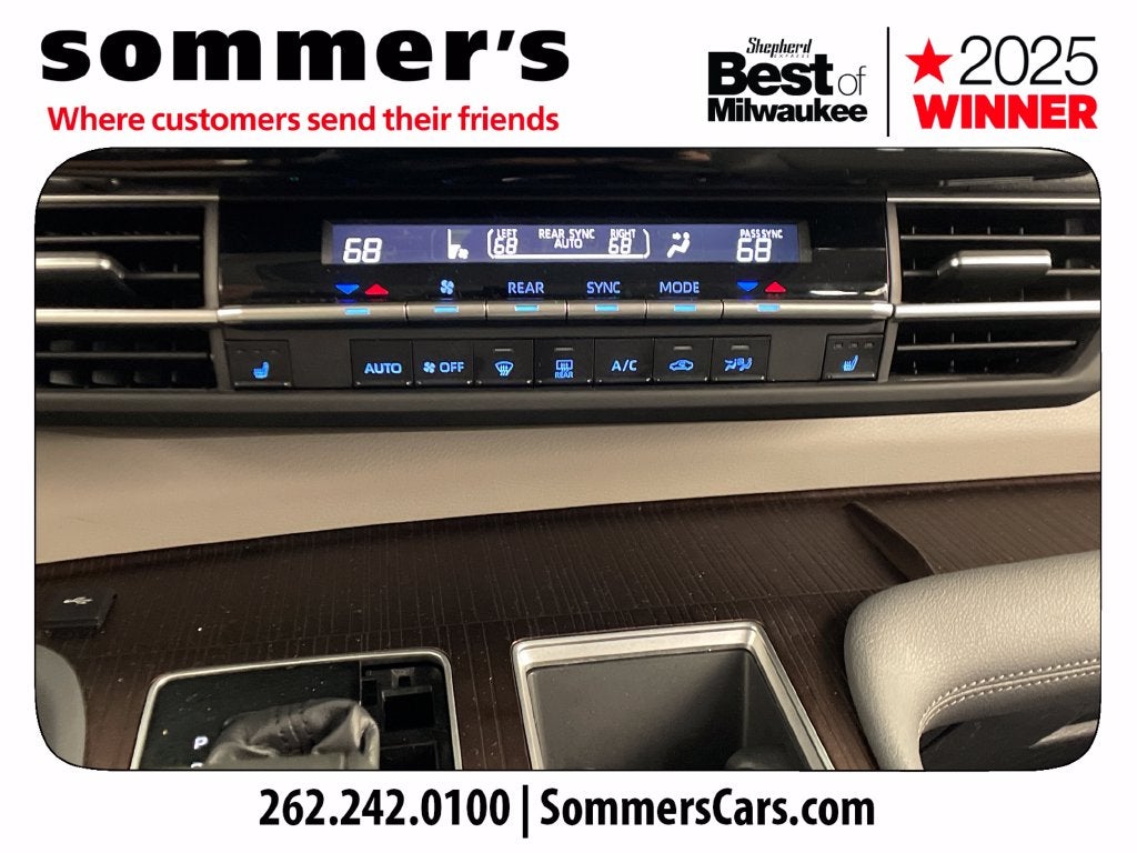 2022 Toyota Sienna XLE 8 Passenger