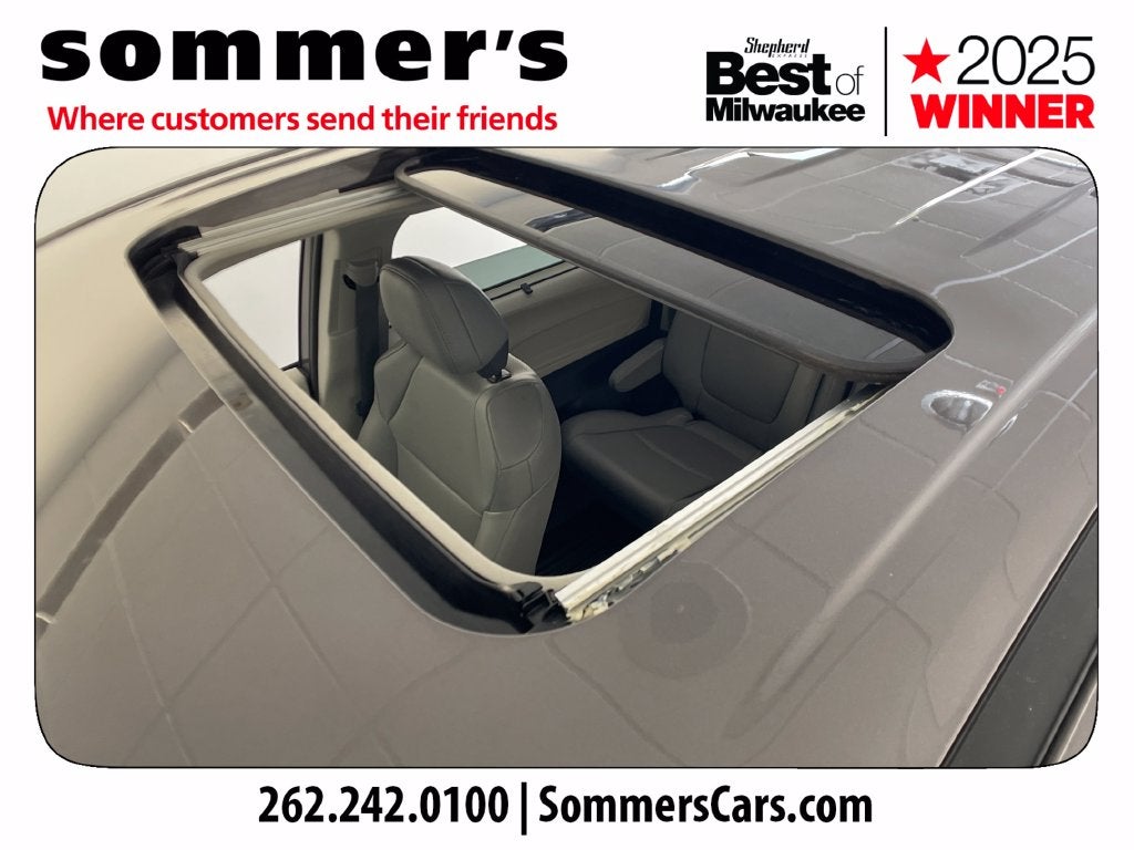 2022 Toyota Sienna XLE 8 Passenger