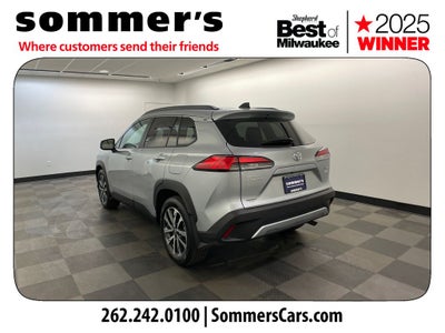 2025 Toyota Corolla Cross XLE