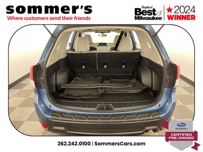 2023 Subaru Forester Base