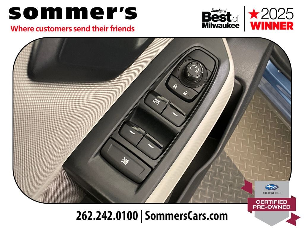 2025 Subaru Forester Base